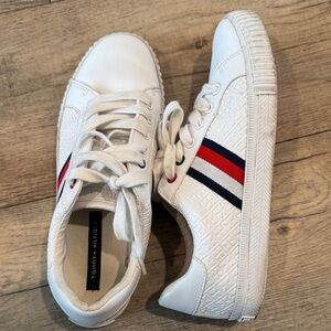 Tommy Hilfiger White Sneakers with Navy and Red Accents